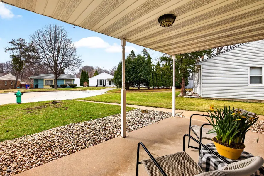 22 Johnson Court, Appleton, WI 54915 - #3