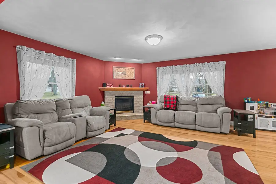 1401 Haymeadow Court, New London, WI 54961-8648 - #3