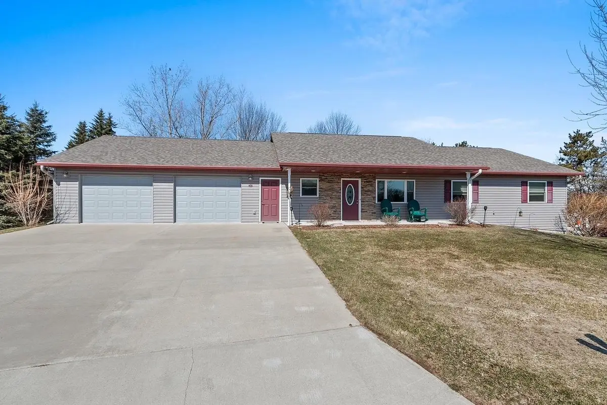 209 Ridgewood Drive, Gillett, WI 54124 - #1