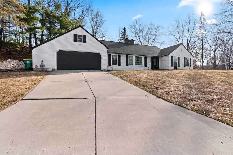 2482 Morning Star Court, Green Bay, WI 54302-4306 - #3