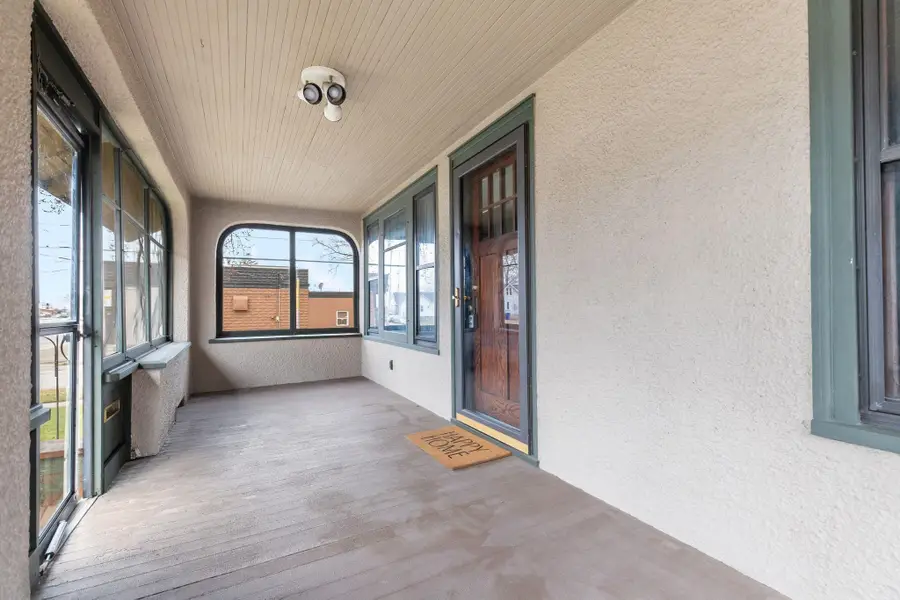 1354 W 2nd Street, Appleton, WI 54914 - #3