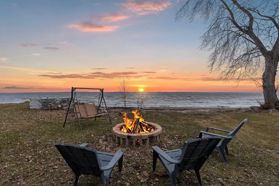 N9003 Lakeshore Drive, Van Dyne, WI 54979 - #2