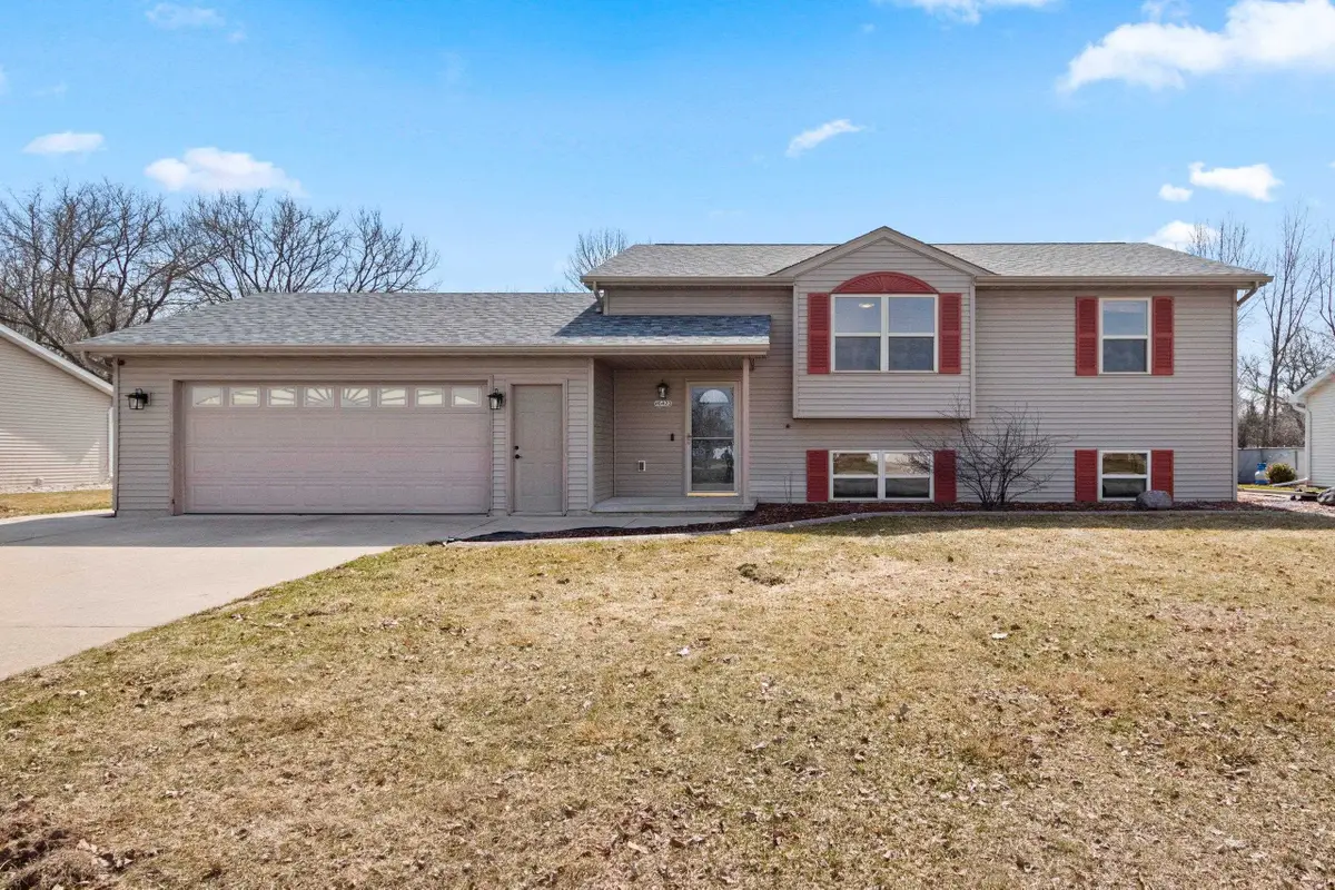 W6423 Rocky Mountain Drive, Greenville, WI 54942 - #1