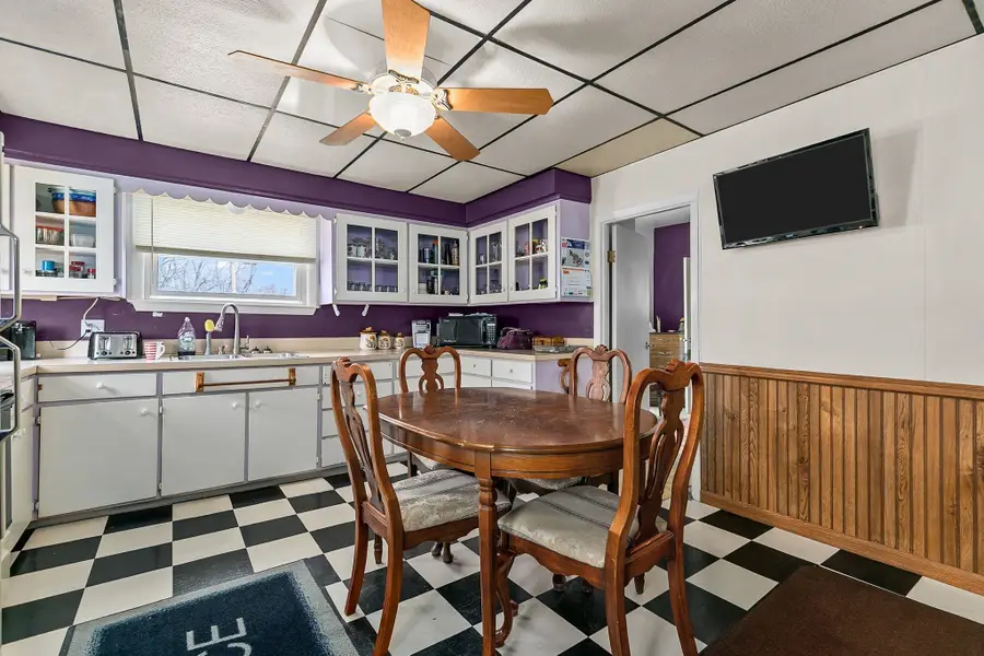 428 W 10th Street, Kaukauna, WI 54130 - #2