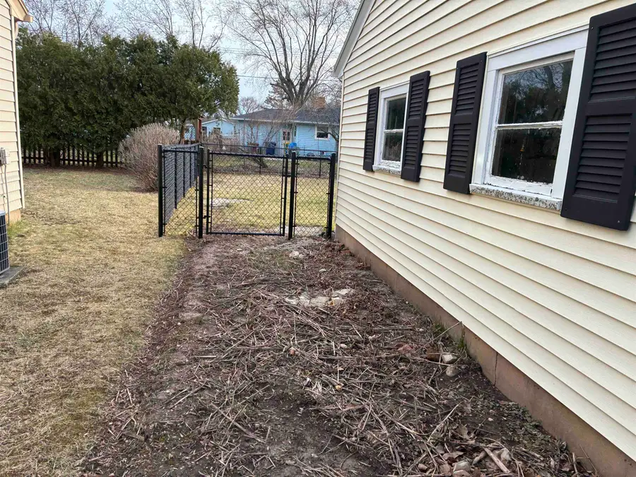 1646 Loretta Lane, Green Bay, WI 54302-2436 - #3