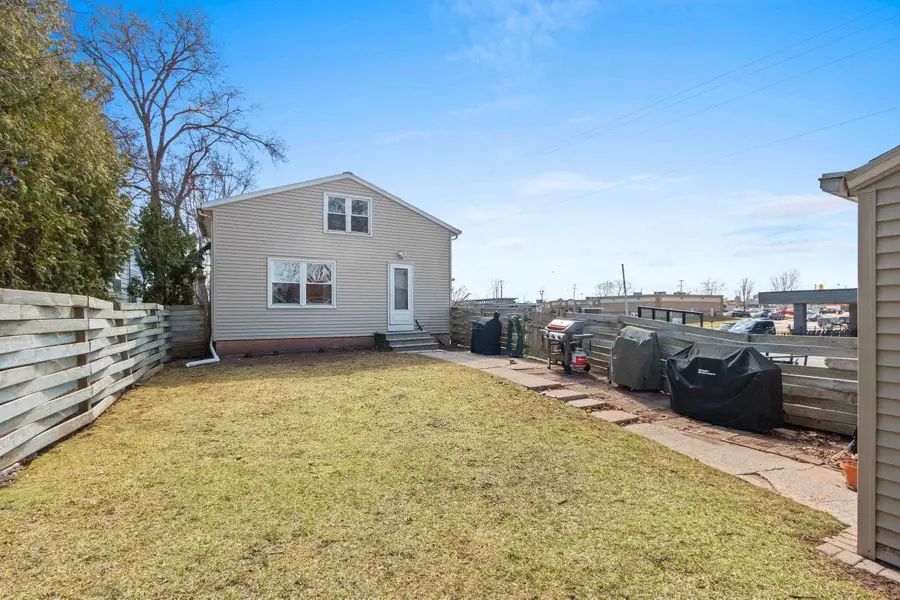 846 Oak Street, De Pere, WI 54115-1533 - #3