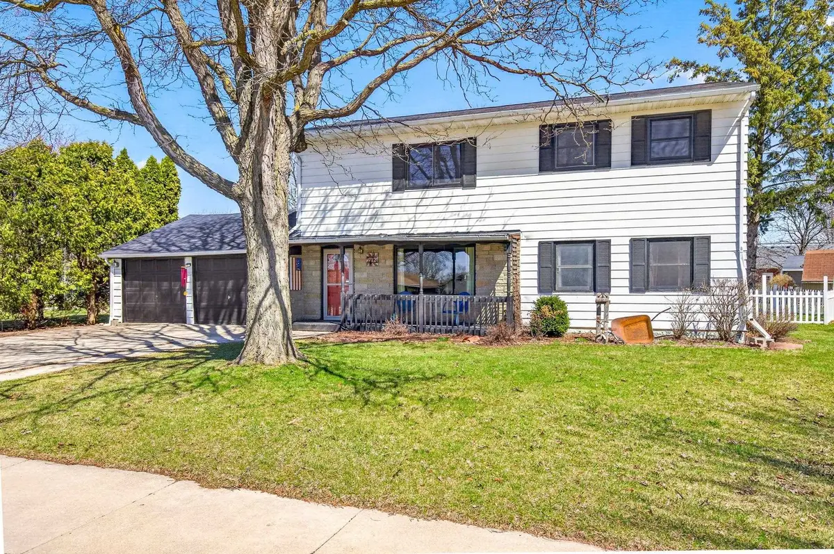 712 Chestnut Street, Neenah, WI 54956-3844 - #1