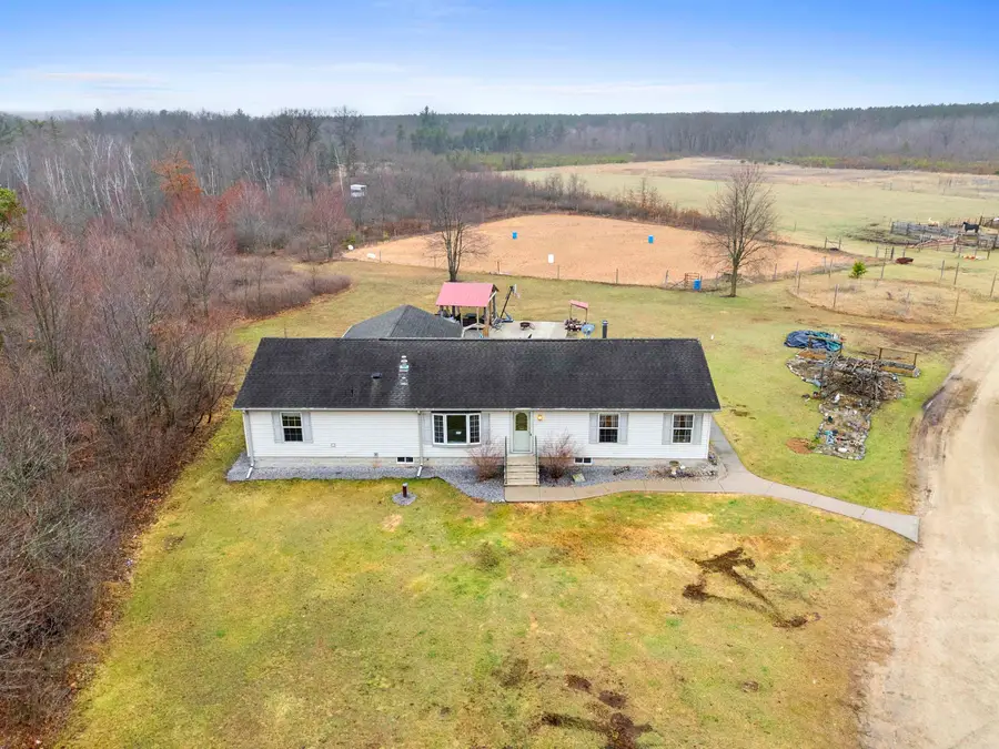 W9041 Airport Road, Crivitz, WI 54114-0000 - #2