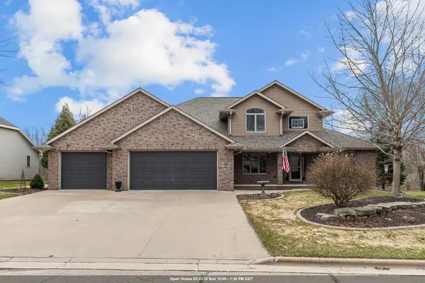 114 Shalimar Court, COMBINED LOCKS, WI 54113