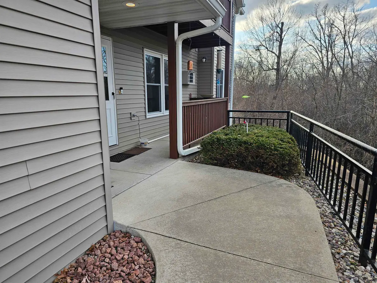 231 Country Side Court, Waupaca, WI 54981 - #1