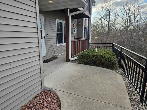 231 Country Side Court, WAUPACA, WI 54981