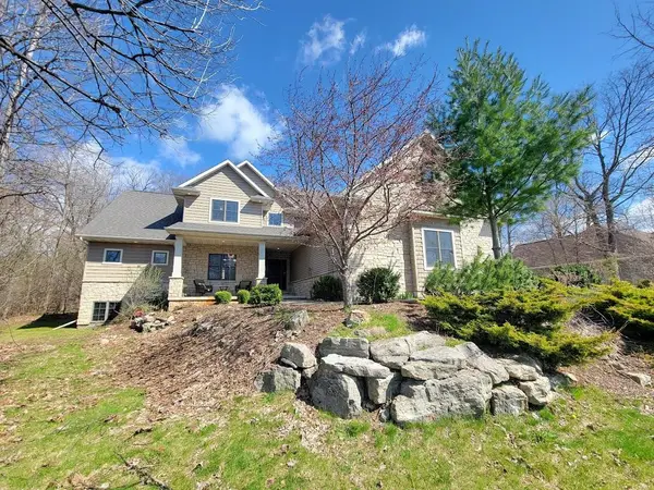 1387 Radcliff Road, NEENAH, WI 54956-3582