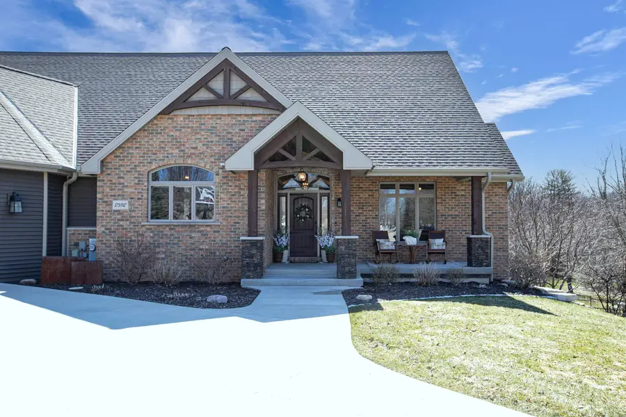 2592 Remington Court, Green Bay, WI 54302 - #3