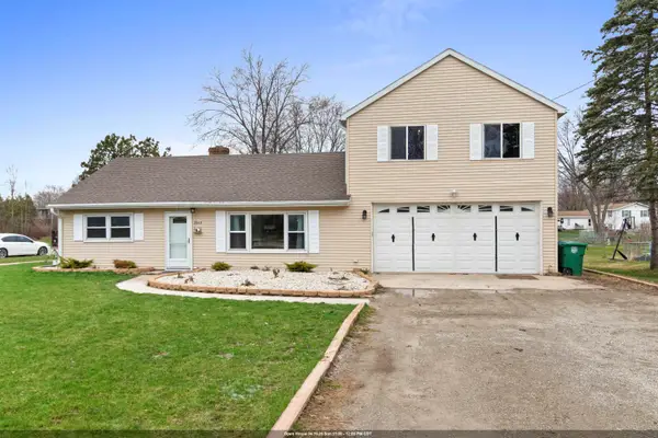 2068 Lost Dauphin Road, DE PERE, WI 54115