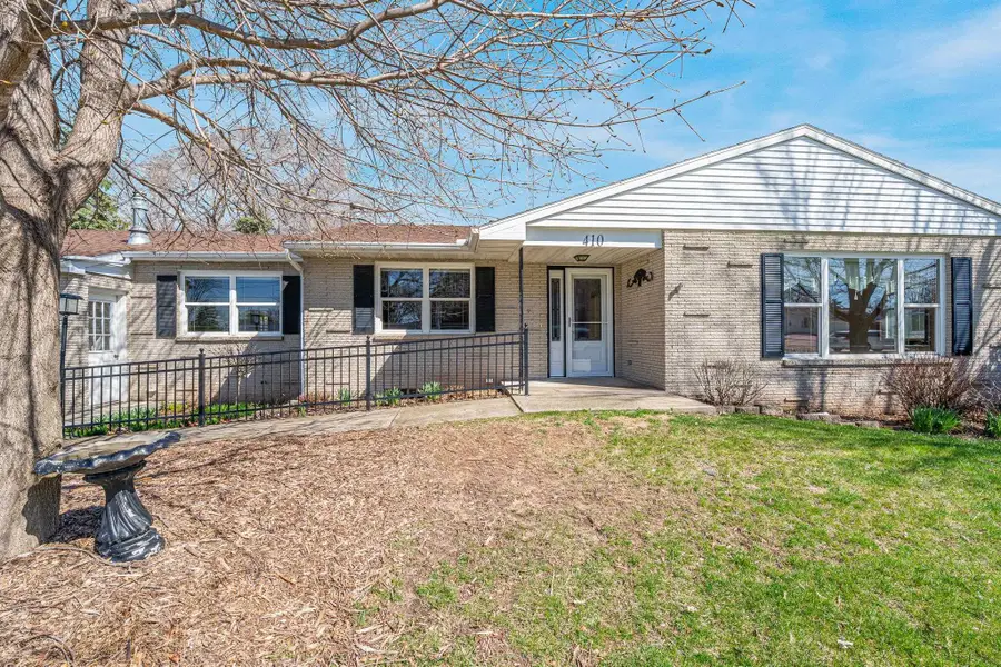 410 W Main Street, Winneconne, WI 54986 - #2