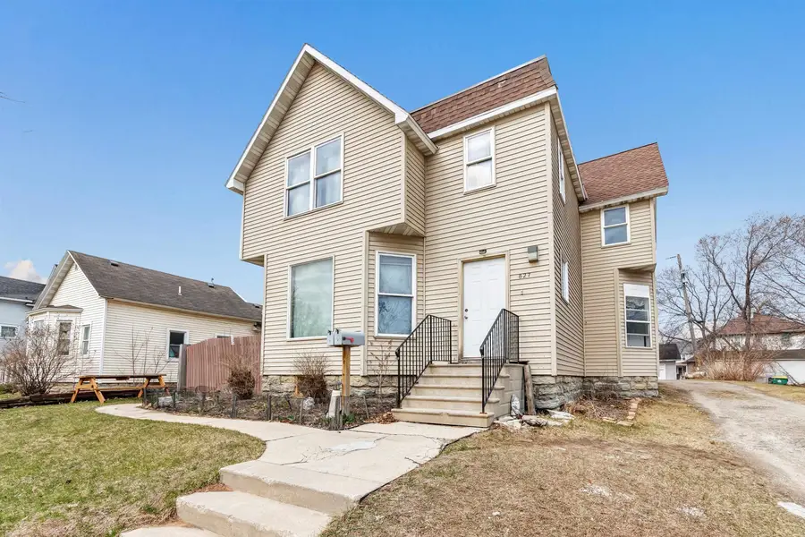 827 N Broadway, Green Bay, WI 54303 - #2