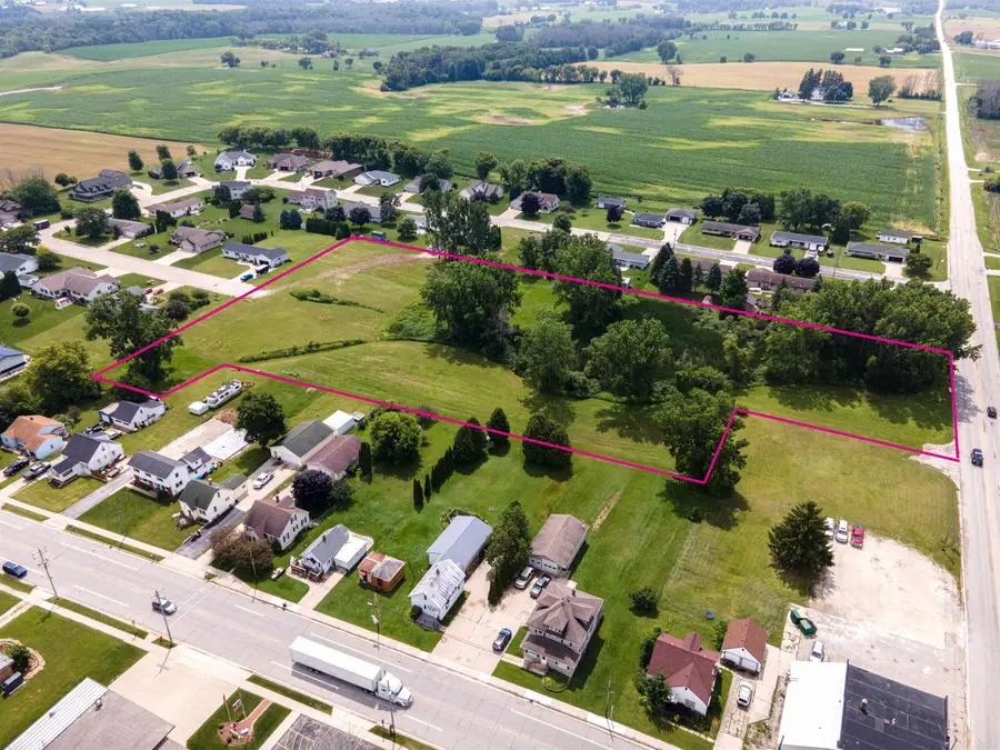 E Menasha Avenue #35, Whitelaw, WI 54247 - #3