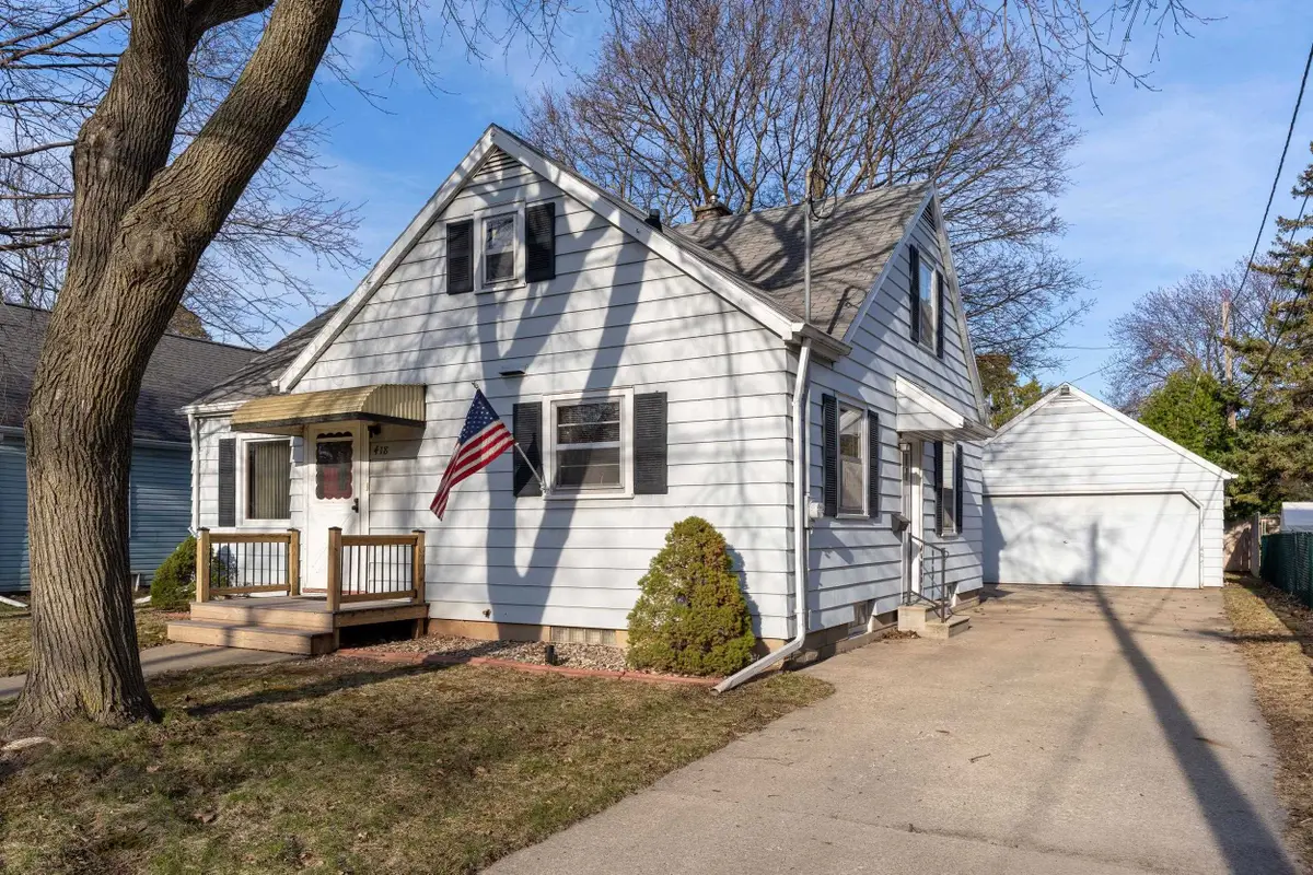 418 N Outagamie Street, Appleton, WI 54914-3434 - #1