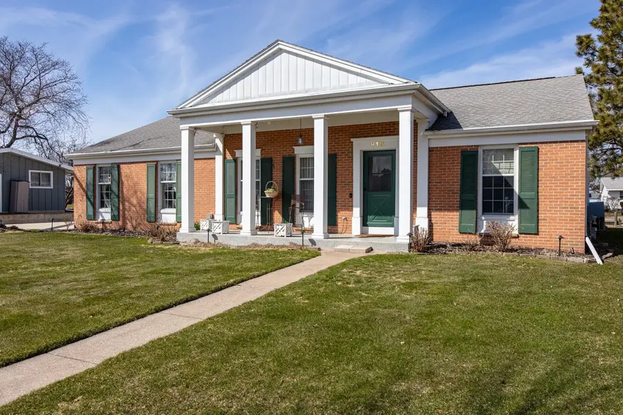 918 Leeward Court, Oshkosh, WI 54901-2059 - #2