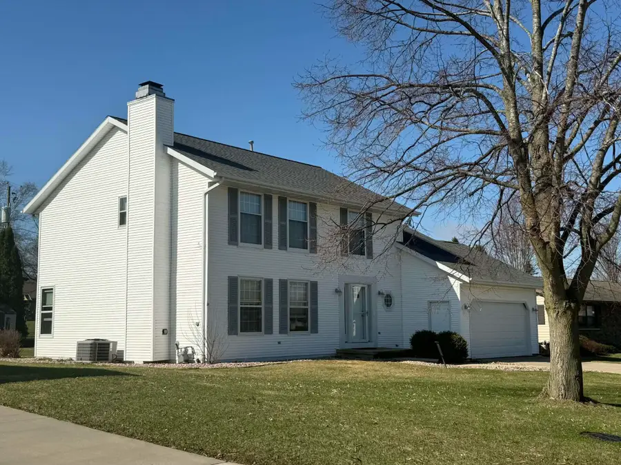 423 Oak Street, Denmark, WI 54208-9735 - #2