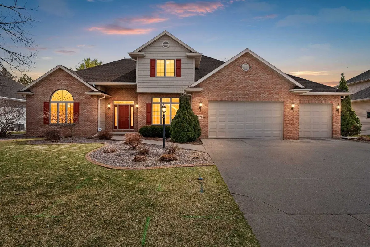 278 Peterlynn Drive, Wrightstown, WI 54180-1089 - #1