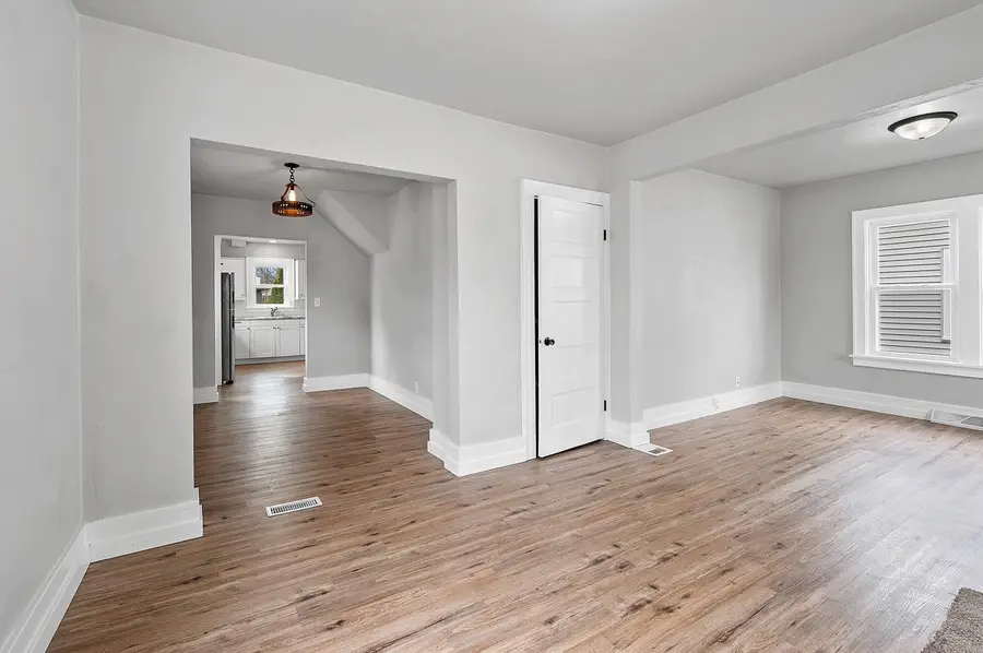 727 E Calumet Street, Appleton, WI 54915 - #3