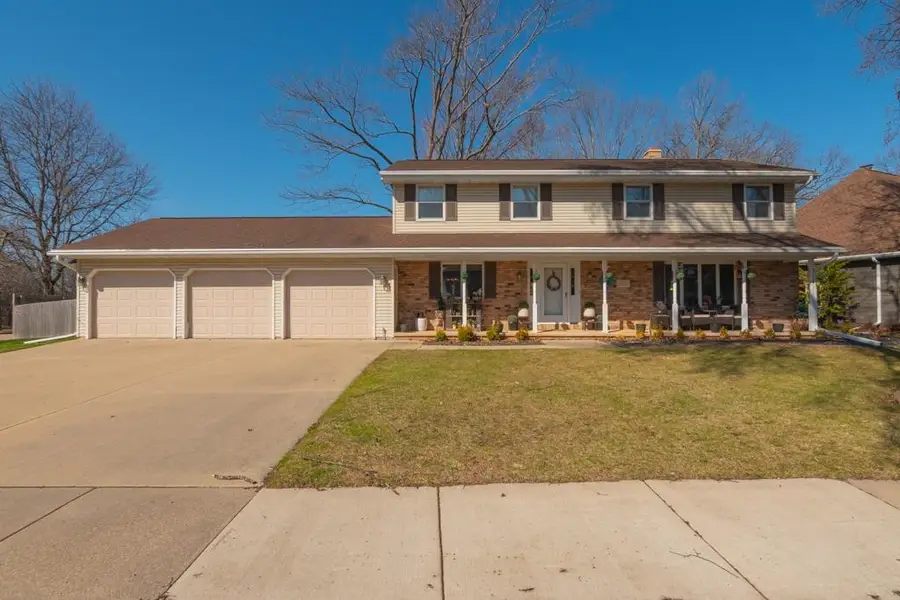 3601 S Bob O Link Lane, Appleton, WI 54915-7033 - #2