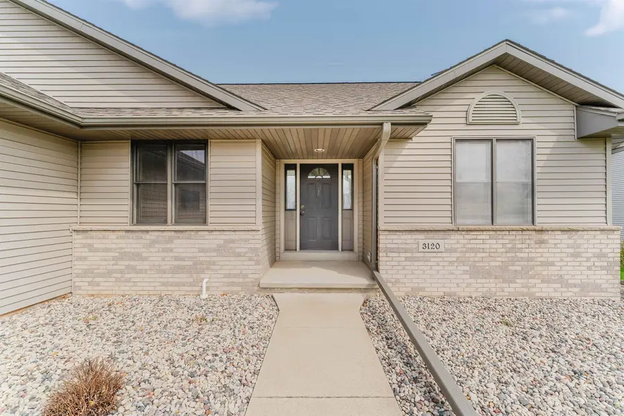 3120 Mockingbird Way, Oshkosh, WI 54904-6354 - #3