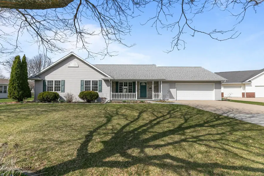 2412 Lupine Court, Menasha, WI 54952 - #2