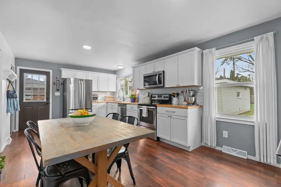 2613 S Fountain Avenue, Appleton, WI 54915 - #3