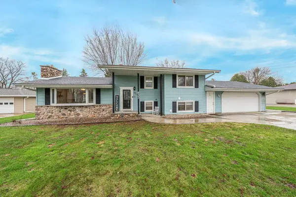 833 Butte Street, NEENAH, WI 54956