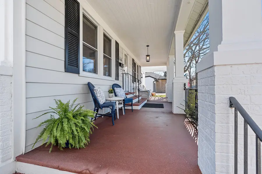 114 W Mission Road, Green Bay, WI 54301 - #3