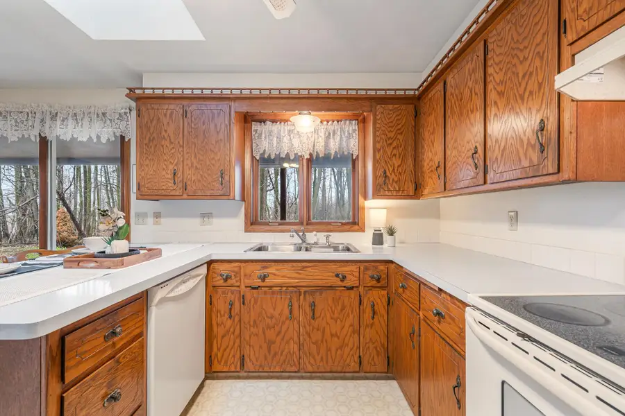 N9237 County Road N, Appleton, WI 54915 - #3