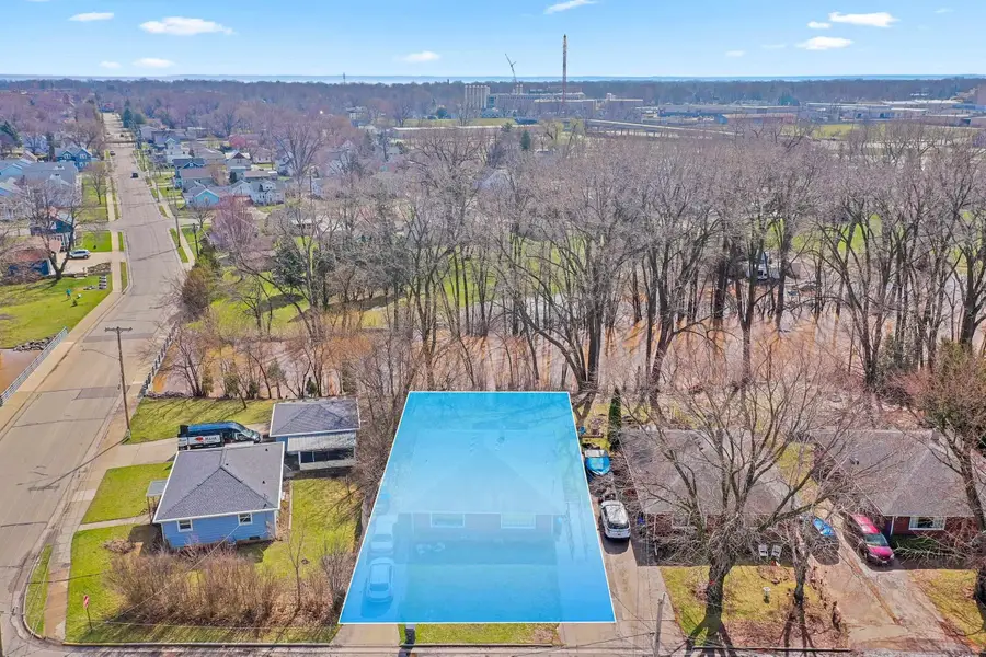 604 Knight Avenue, Neenah, WI 54956 - #2