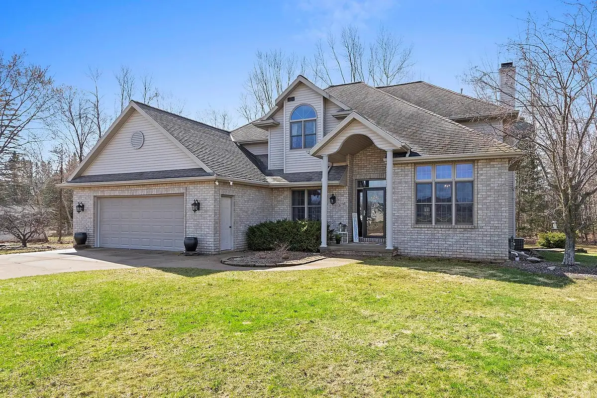 3757 Woodland Road, Green Bay, WI 54313 - #1