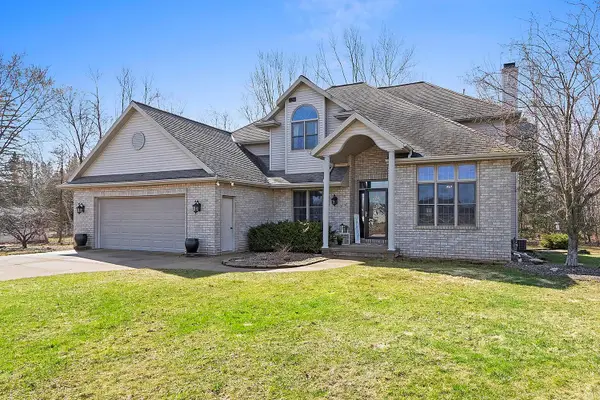 3757 Woodland Road, GREEN BAY, WI 54313