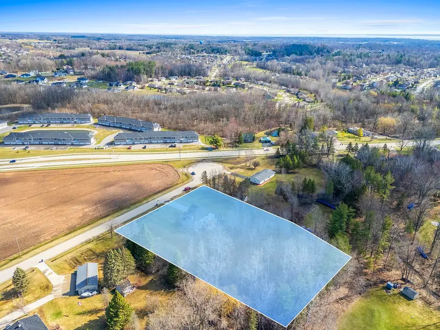 3757 Woodland Road, Green Bay, WI 54313 - #2