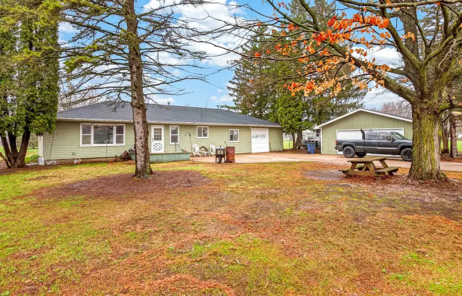 N5121 36th Drive, Fremont, WI 54940 - #2