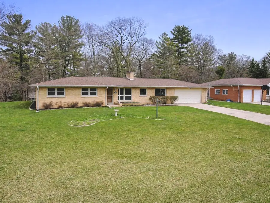 716 Mt Mary Drive, Green Bay, WI 54311 - #2