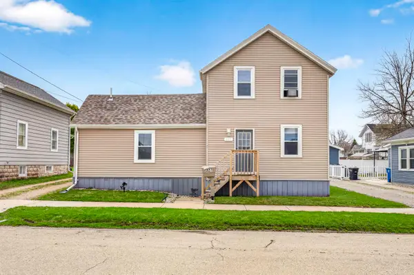 327 W 7th Avenue, OSHKOSH, WI 54902