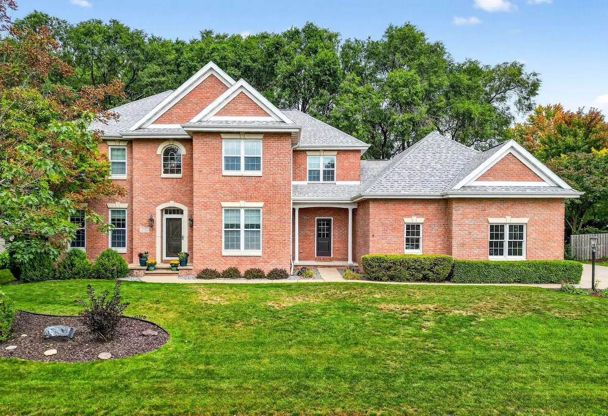 478 Hawthorne Street, Neenah, WI 54956 - #1