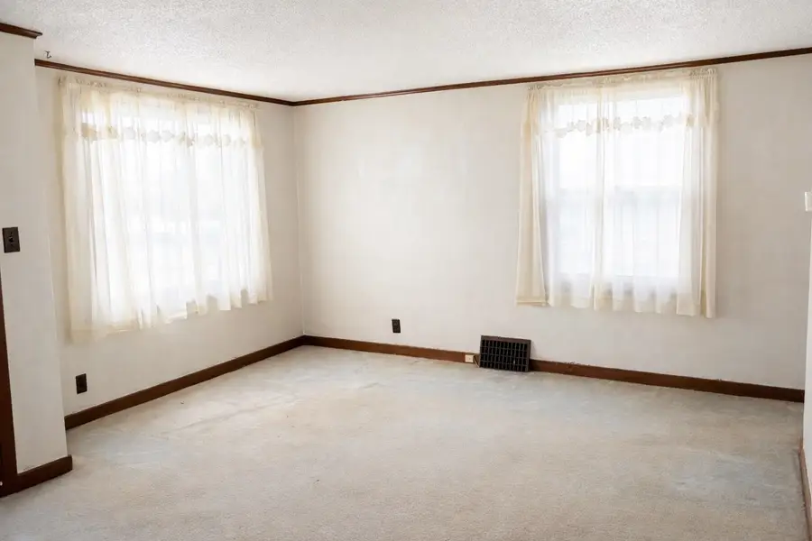 109 E 11th Street, Kaukauna, WI 54130 - #3