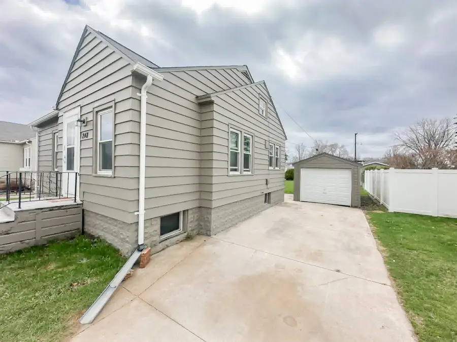 248 E Scott Street, Fond Du Lac, WI 54937 - #3