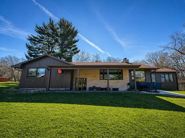 218 High Street, WAUPACA, WI 54981