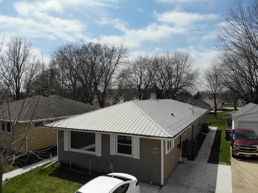 744 Warsaw Street, Menasha, WI 54952-2352 - #3