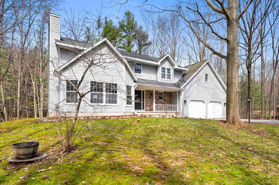 3030 Big Timber Circle, Green Bay, WI 54313 - #3