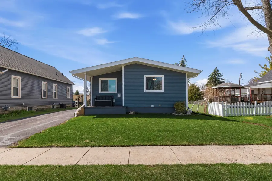 521 Delaware Avenue, North Fond Du Lac, WI 54937-1407 - #2