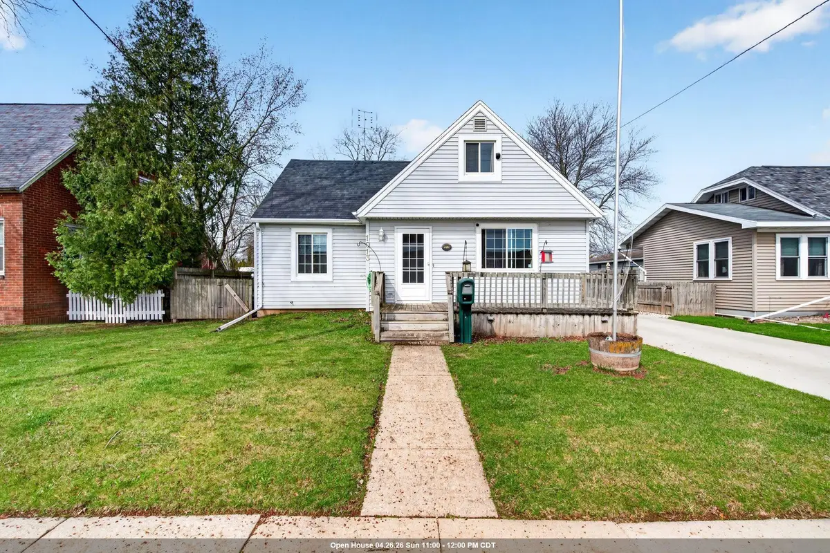 1013 Harrison Street, Neenah, WI 54956-3117 - #1