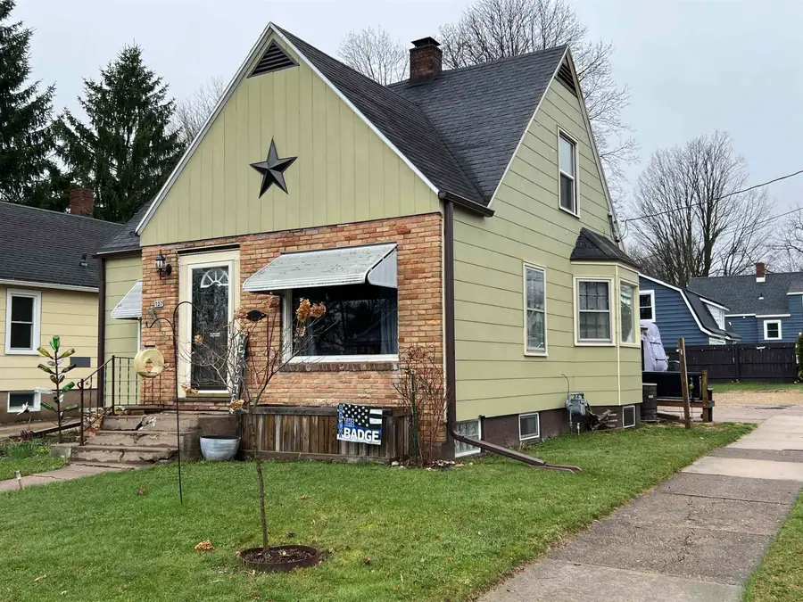 127 Garfield Avenue, Clintonville, WI 54929 - #2