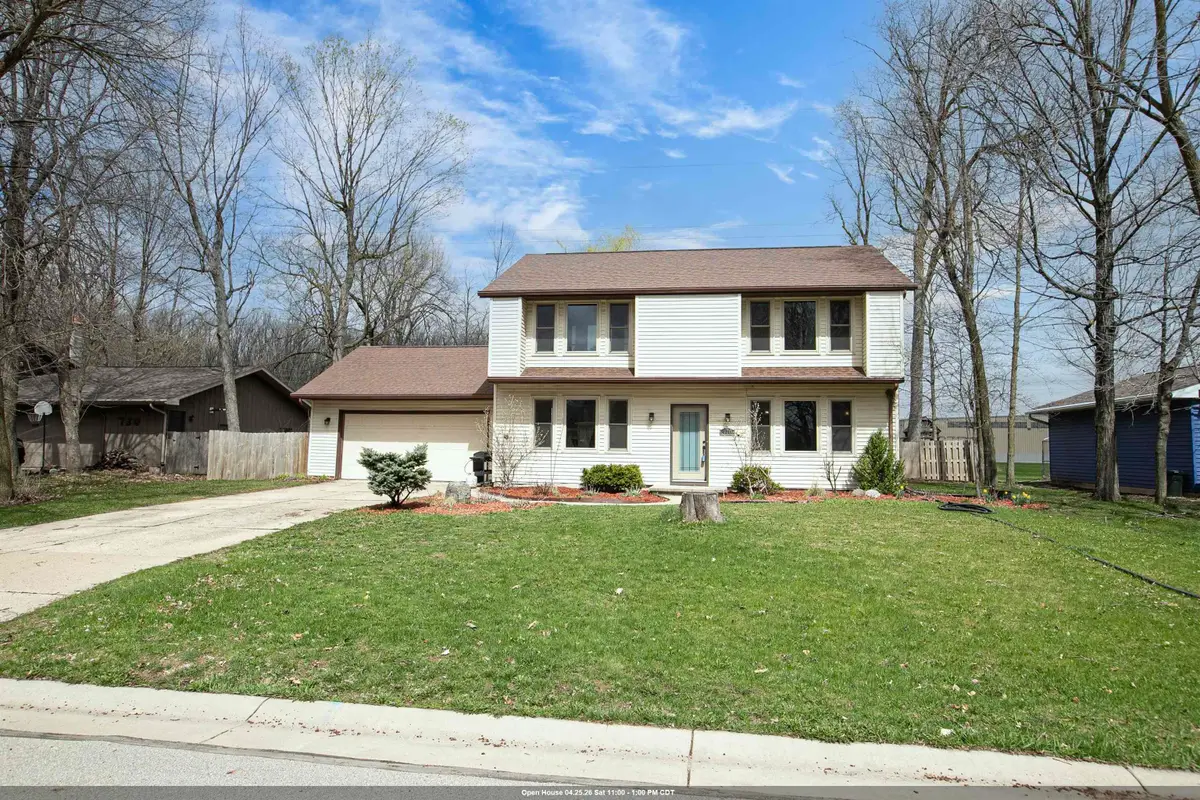 720 Indianwood Court, Neenah, WI 54956 - #1